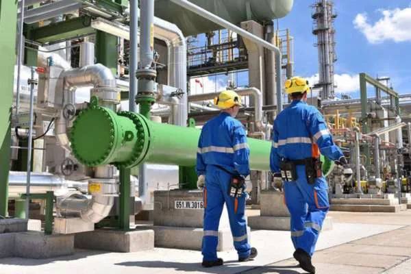 Annual Refinery Turnaround Support